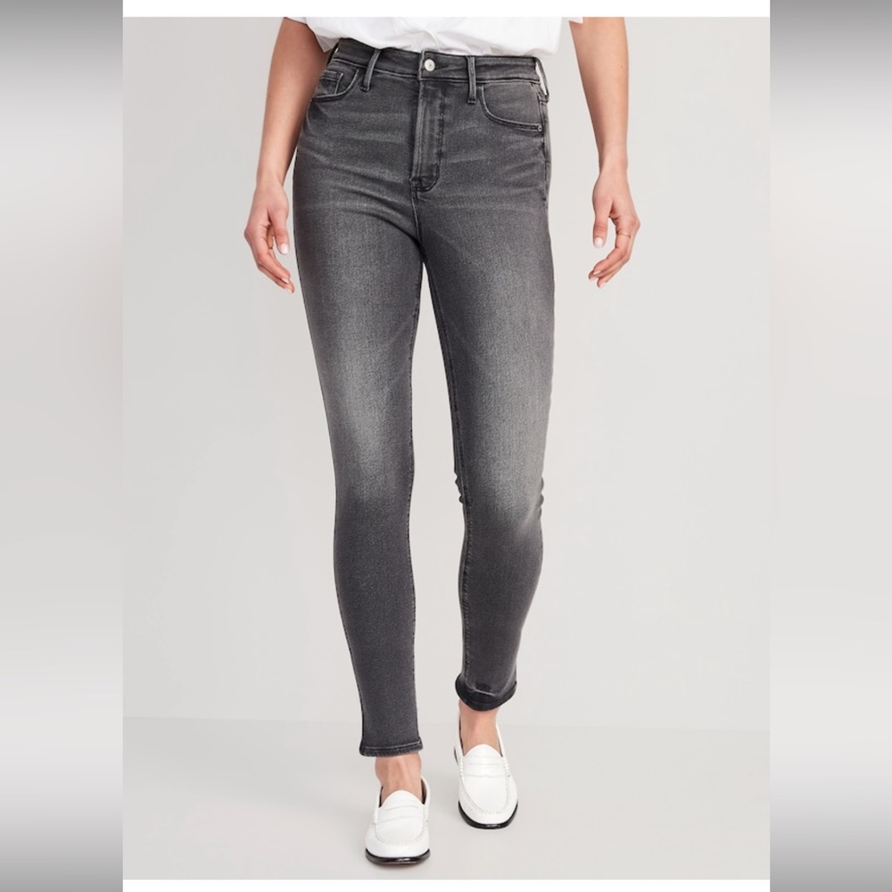 Old navy Extra high rise Rockstar super skinny jeans